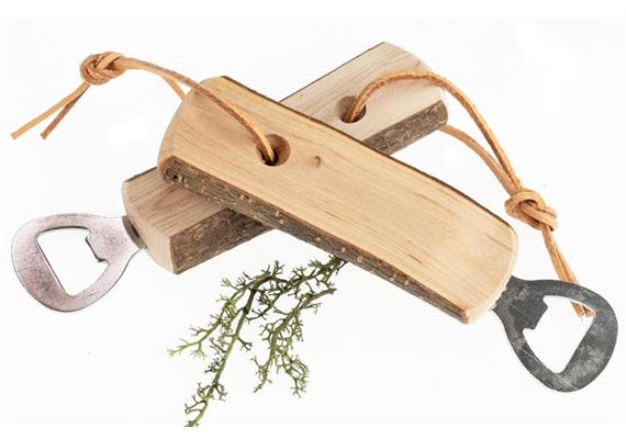Flaschenöffner rustikale Erle mit Rinde und Lederband 16cm