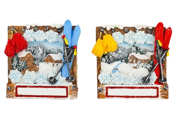Magnet Winterlandschaft mit Ski u Handschuhe, 2 assortiert