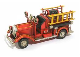 Metall-Feuerwehrwagen
