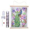 Pfau mit Pfingstrosen, Crystal Art Scroll 35x45cm | Bild 4