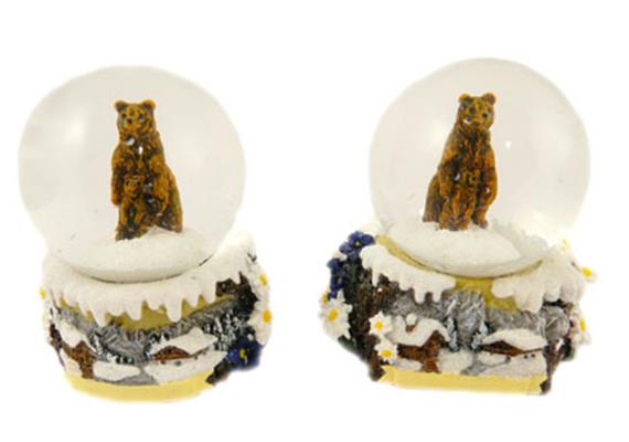 Schneekugel Bär Winterlandschaft, 4.5cm, 2 assortiert