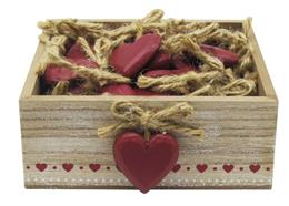 Holz Box mit roten Herzen, 14 x 14.5 cm