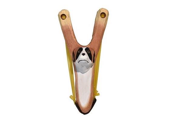 Holz Steinschleuder mit Bernhardiner Hund