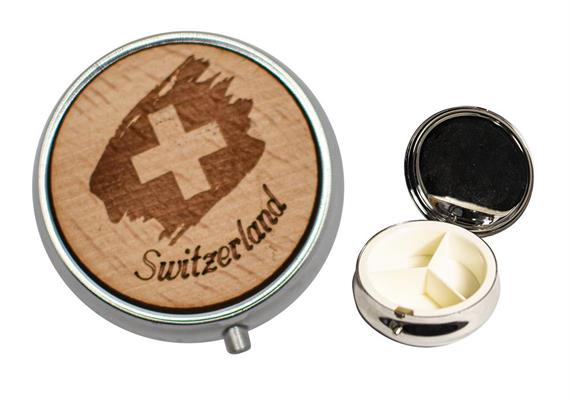 Pillendose aus Holz mit "Switzerland"