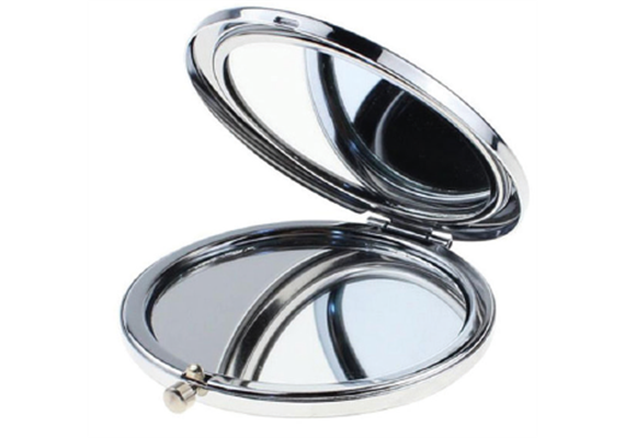 Taschenspiegel mit Holzdeckel und Crans Montana Gravur